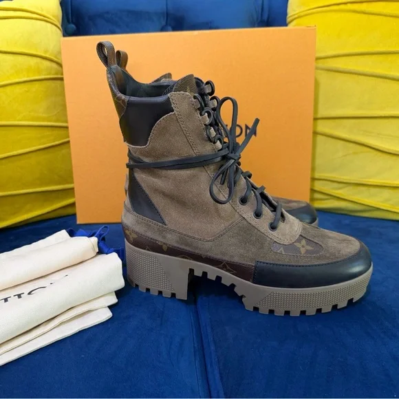 Louis Vuitton Olive and Black Lace-Up Boots - Picture 2 of 14